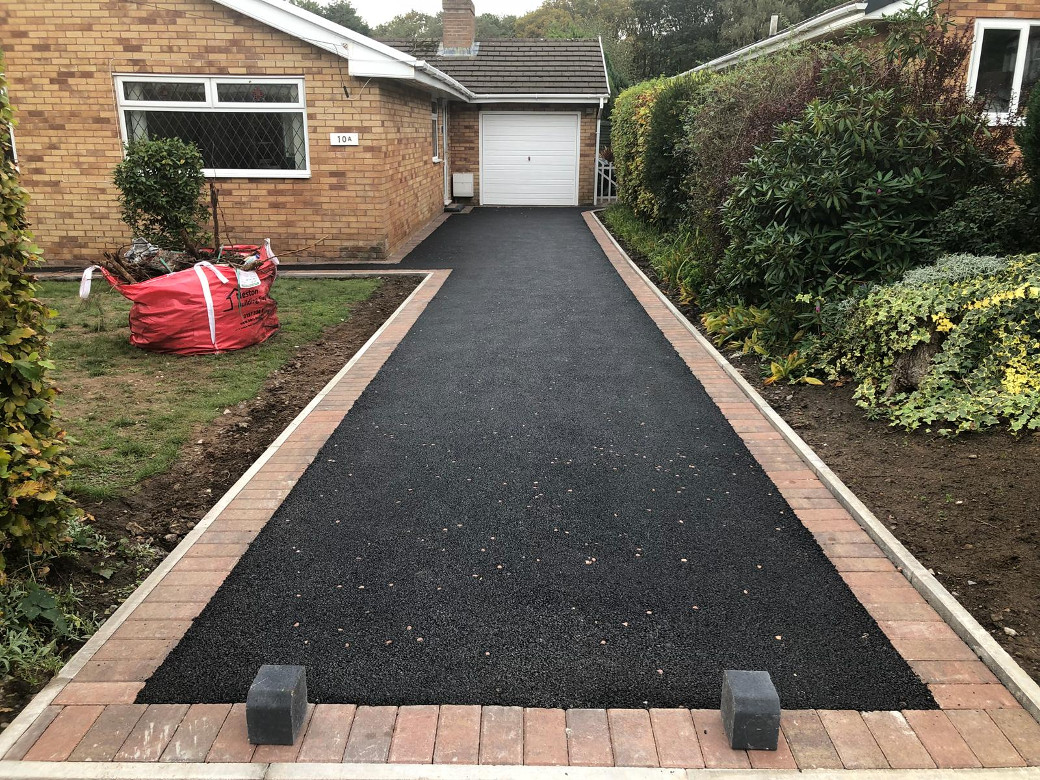 Videos of driveway and patio construction by G D Quality Paving.